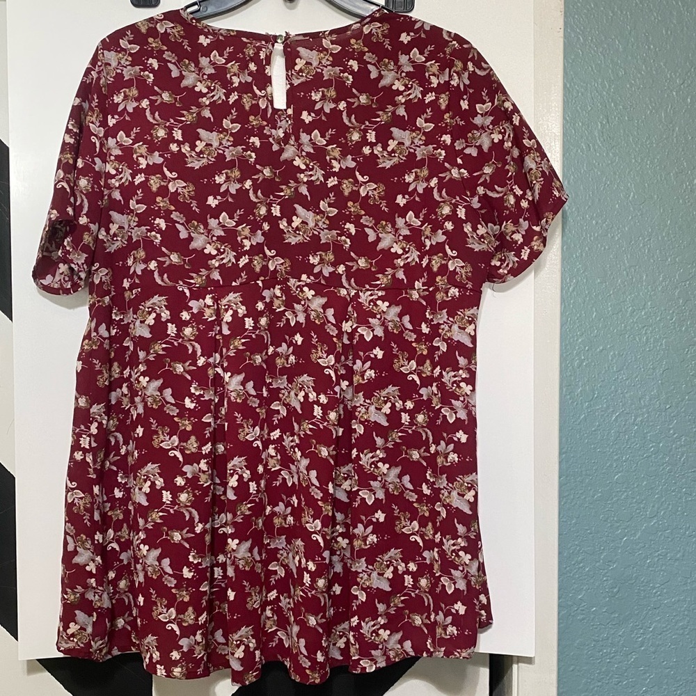 Sienna Sky Women's Top Size M - Picture 2 of 8